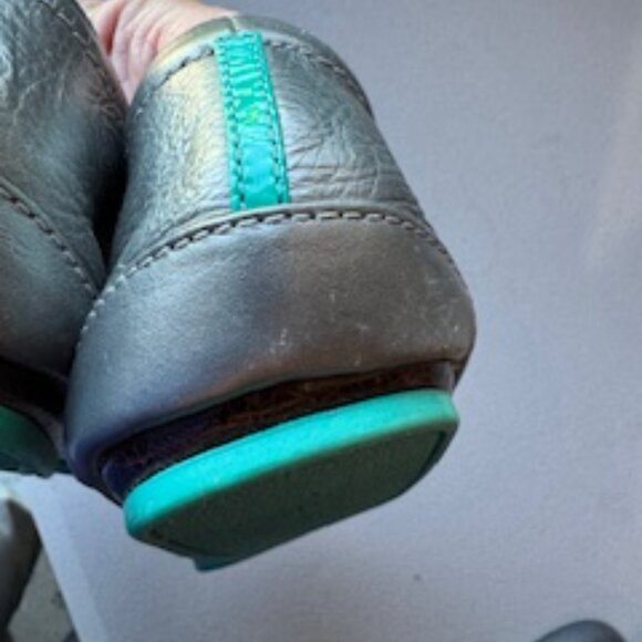 Tieks by Gavrieli Metallic Pewter, Size 11 - Picture 7 of 8